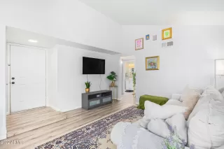 Photo #2: 6502019 Listing 