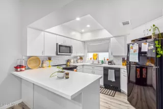 Photo #5: 6502019 Listing 