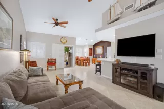 Photo #4: 6502206 Listing