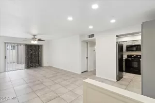 Photo #3: 6502409 Listing