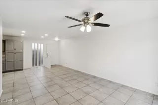 Photo #5: 6502409 Listing