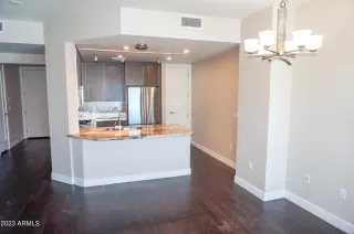 Photo #5: 6502605 Listing