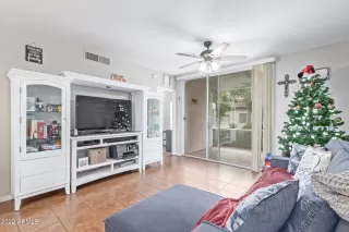 Photo #2: 6502853 Listing