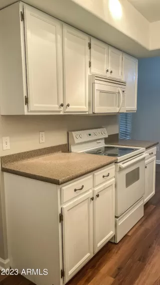 Photo #4: 6502893 Listing 