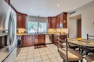 Photo #4: 6503213 Listing