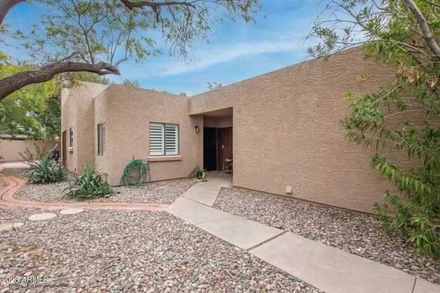 MLS: 6503711 Condo For Sale