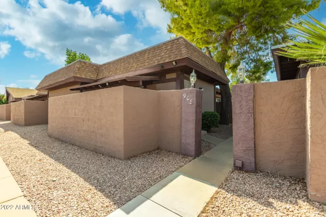 MLS: 6503740 Condo For Sale