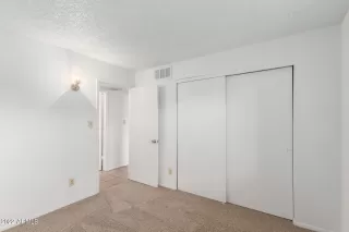 Photo #5: 6503740 Listing