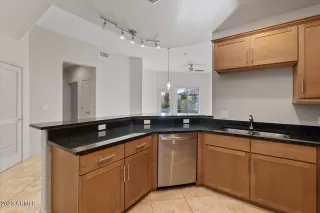 Photo #2: 6503857 Listing 
