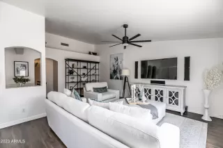 Photo #2: 6503858 Listing