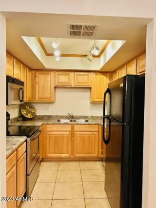 Photo #6: 6505175 Listing 