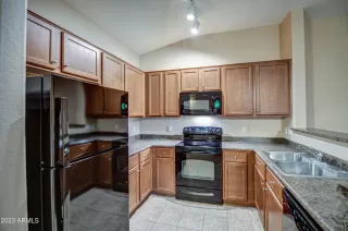 Photo #3: 6505211 Listing 