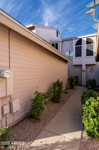 Photo #4: 6505417 Listing