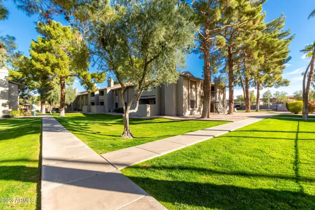 MLS: 6505436 Condo For Sale