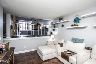 Photo #2: 6505501 Listing