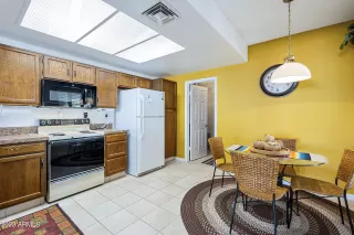 Photo #4: 6505538 Listing 