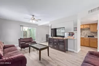 Photo #6: 6505867 Listing