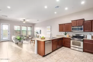 Photo #3: 6506091 Listing