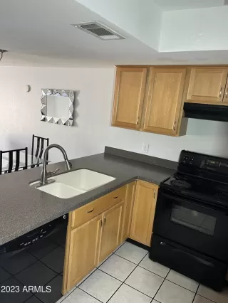 Photo #2: 6506267 Listing 