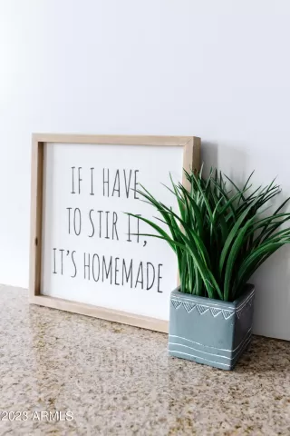 Photo #5: 6506378 Listing 