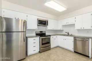 Photo #2: 6506735 Listing