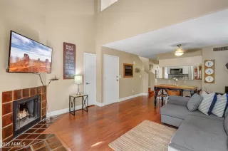 Photo #2: 6506819 Listing