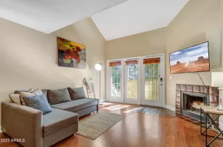 Photo #3: 6506819 Listing