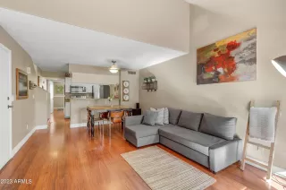 Photo #4: 6506819 Listing