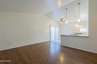 Photo #2: 6507194 Listing