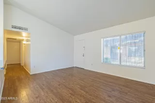 Photo #4: 6507194 Listing