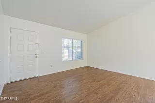 Photo #5: 6507194 Listing