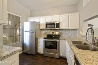 Photo #2: 6507247 Listing