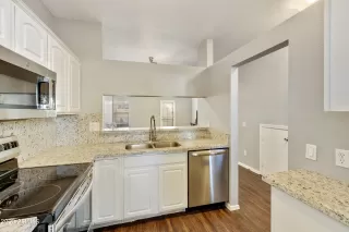 Photo #4: 6507247 Listing