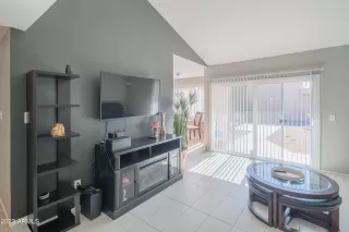 Photo #2: 6507602 Listing