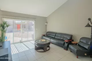 Photo #3: 6507602 Listing