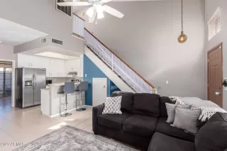 Photo #6: 6507655 Listing