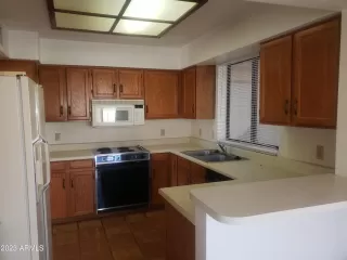 Photo #6: 6507708 Listing