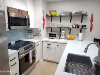 Photo #5: 6507729 Listing