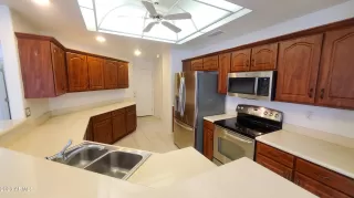 Photo #5: 6507895 Listing