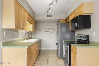 Photo #2: 6508777 Listing