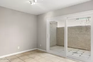 Photo #6: 6508777 Listing