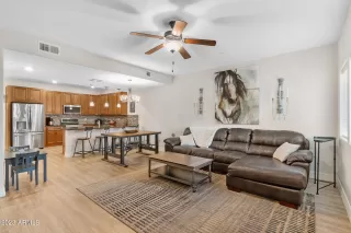 Photo #4: 6508944 Listing