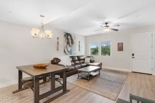 Photo #6: 6508944 Listing