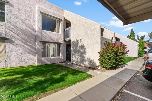 MLS: 6508956 Condo For Sale