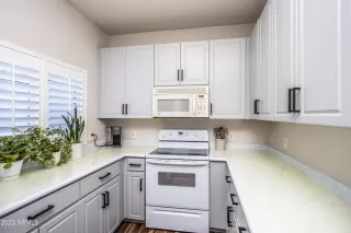 Photo #5: 6509068 Listing 