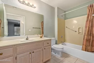 Photo #6: 6509147 Listing