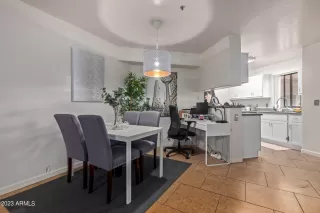 Photo #5: 6509180 Listing