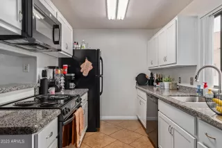 Photo #6: 6509180 Listing