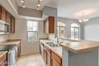 Photo #5: 6509523 Listing 