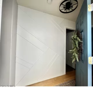 Photo #3: 6509795 Listing